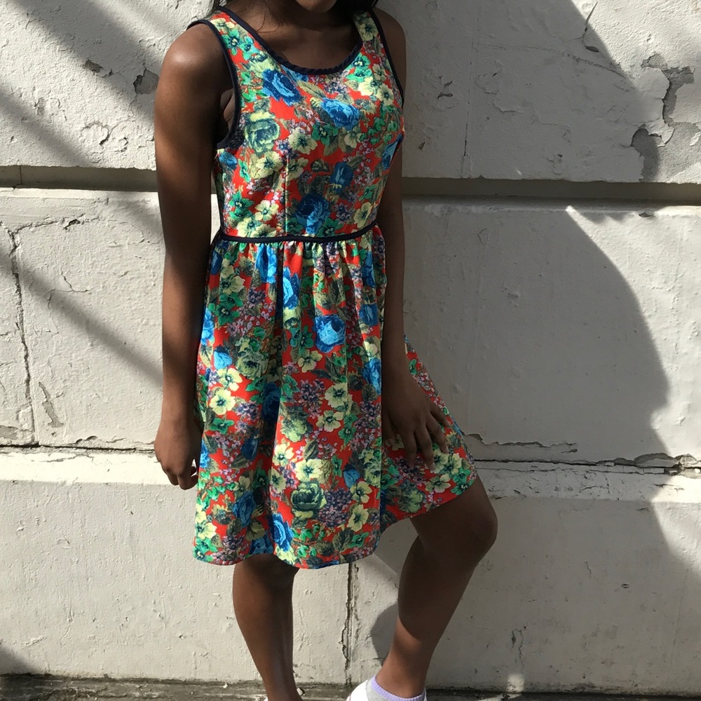 Flirty Spring floral dress size small